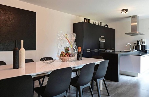 Marcq-en-Baroeul Cottage | Modern house with garden, comfort, near Lille