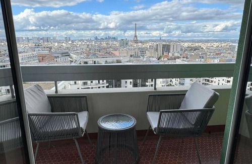 Necker Apartment | Montparnasse - Eiffel Tower view - Balcony