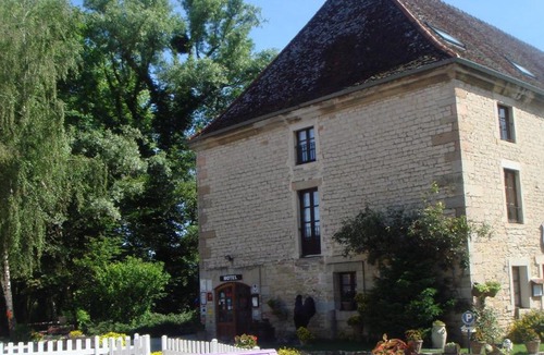 Louhans Hotel | Moulin de Bourgchateau