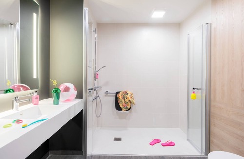 Montevrain Hotel | Moxy Paris Val D’Europe