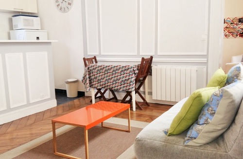 Notre-Dame Apartment | My Appart'à Versailles a charming two-rooms in the heart of Versailles
