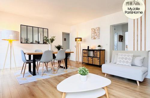 Quartier de Javel Apartment | MyJolieParisHome - King size bed, Balcony, Free parking x2