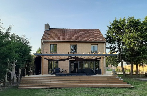 Frethun House | NEW: Beautiful family house with large jacuzzi 10min from the sea