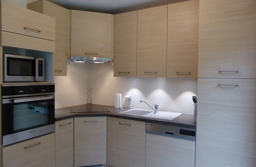 Saint-Cyr-l'Ecole Apartment | New furnished ground floor apartment with box near train station and all amenities