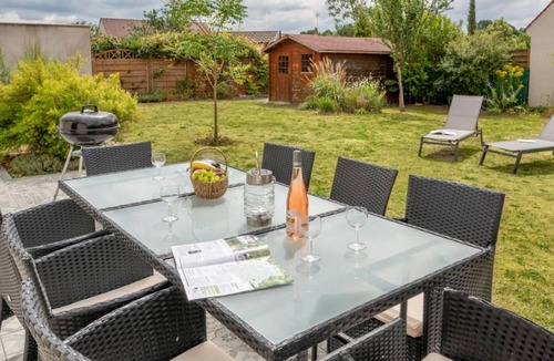 Le Meux Cabin | New house with garden sleeps 8 Compiègne 10 mn