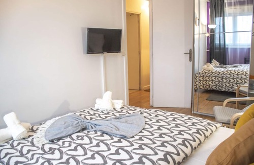 Villeneuve-la-Garenne Apartment | Nice Apartement in Paris near Stadium by Servallgroup