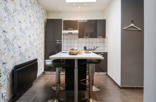 Lambersart Apartment | Nice flat w/ private yard in Lambersart near Lille - Welkeys