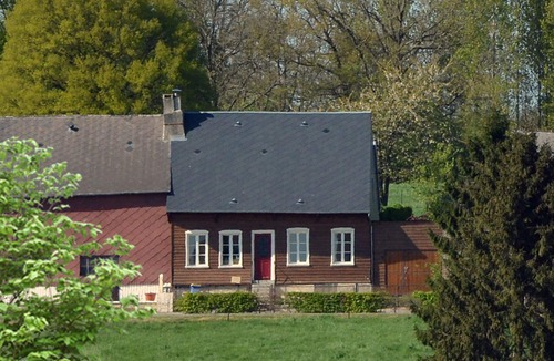 Iviers House | Nice Holiday House with Sauna