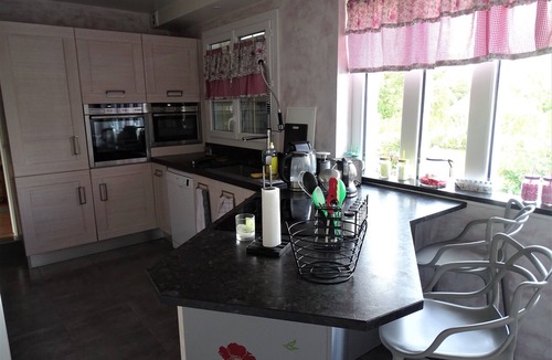 Verneusses Villa | Nice house with heated indoor pool