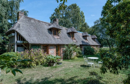 Saint-Honore Cottage | Norman cottage with sauna, fireplace and garden