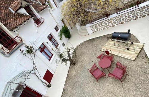 Le Blanc Bed & Breakfast | Nuit en Brenne