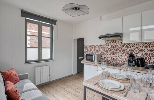 Valenciennes Apartment | OIQIA Minier