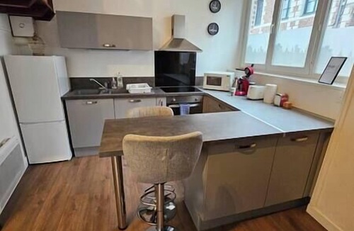 Arras Apartment | Old Arras studio with mezzanine