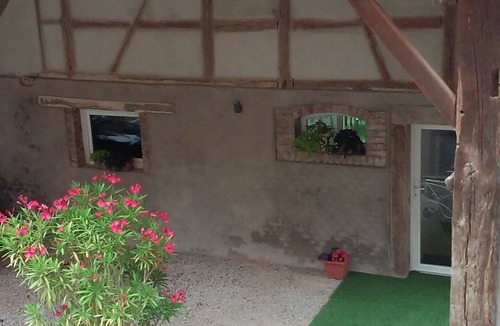 Epfig Apartment | Old stable converted into a cottage with garden, parking, and two bathrooms