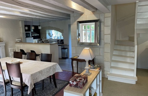 La Dagueniere House | On the banks of the Loire between vineyards and castles.
