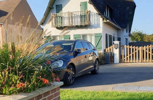 Oust-Marest Apartment | On the lavender side, 5 minutes from the tourist resort of Le Tréport