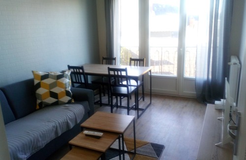 Faubourg North Apartment | On the roof of the office, bright T2 place de la République with parking