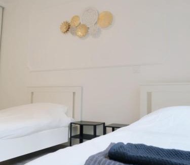 Quartier Saint-Georges Apartment | Opéra de Paris-6 Min Walk-Modern Apt 4 sleepe