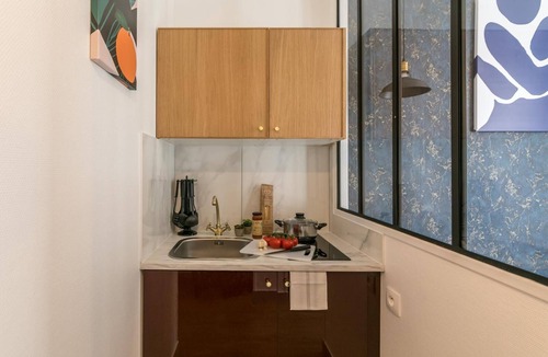 Quartier du Faubourg-Montmartre Apartment | Opéra - Rossini 25: cosy flat for 2