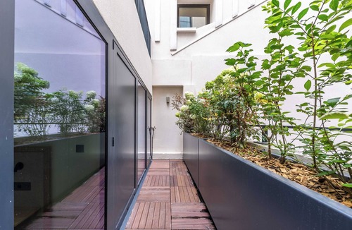 Chaussee-d'Antin Apartment | Opera - Two Bedroom Balcony