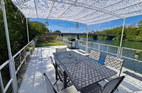 Torcy Boat Rental | Péniche Amadeus conviviale et cosy , proche de Disney et de Paris