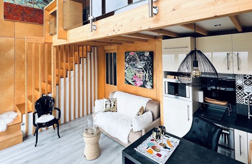 Chigny-les-Roses House | Panoramic hotel-hostel. Your Oenological stay in a wine village.