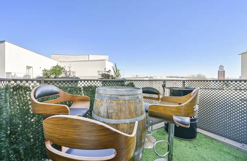 Pantin Apartment | Paris Morden Duplex 8 Guests