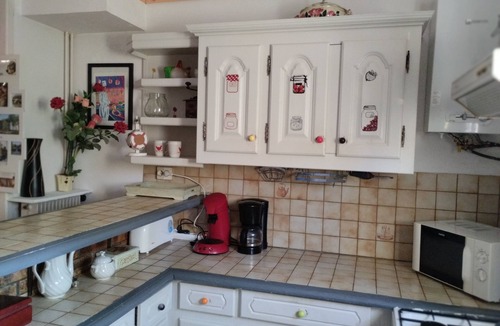 Amilly House | Paule's little house. Gîte* Amilly. Breakfast/romantic options