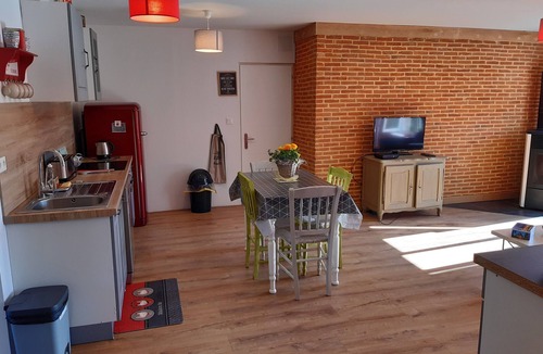 Neuville-lez-Beaulieu Apartment | Peaceful gîte in the Ardennes countryside