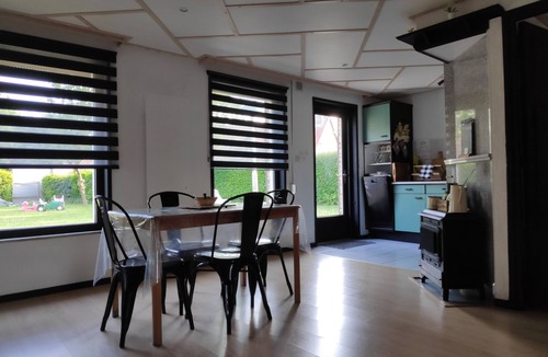 Brailly-Cornehotte House | Peaceful gîte in the Picardy countryside - 2 bedrooms, enclosed garden, family comfort
