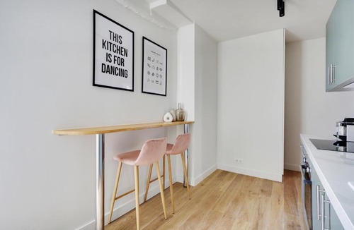 Quartier de la Porte-Saint-Denis Apartment | Pick A Flat's Apartments in Opéra - Rue d'Hauteville
