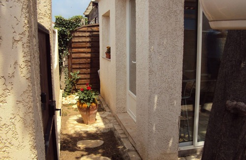 Vic-la-Gardiole House | Pleasant house in quiet and secure residence with swimming pool in VIC LA GARDIOLE