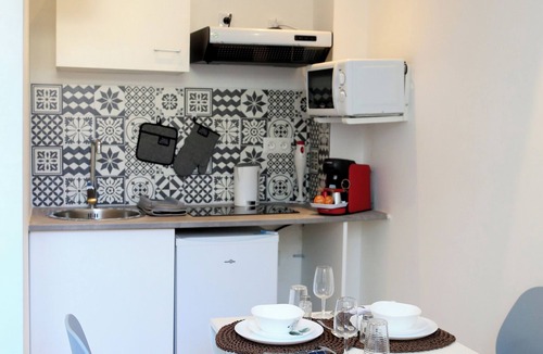 Saint-Quentin Apartment | PLUTON 's near the gare station and markets