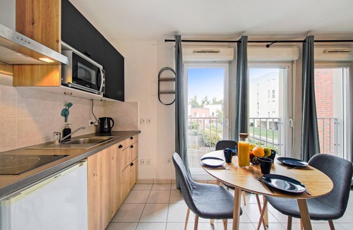 Montevrain Apartment | Prague - 10min de Disneyland Paris/Parking privé