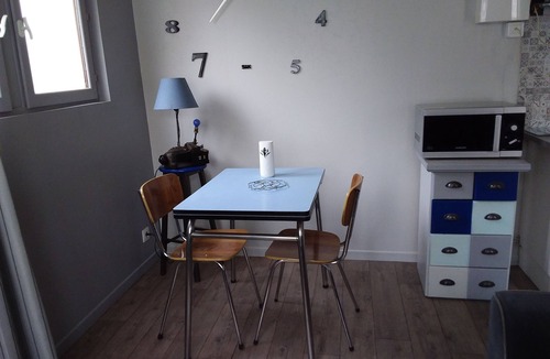 Luc-sur-Mer House | Pretty little house, in a quiet private courtyard 5 minutes from the sea