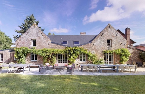 Talmas Cottage | Pretty stable house 15 people : 15min Amiens