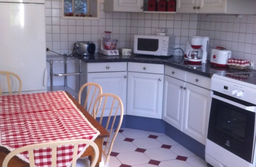 Montigny-sur-Vesle House | private heated pool beautiful typically Champagne village surrounded by vineyard