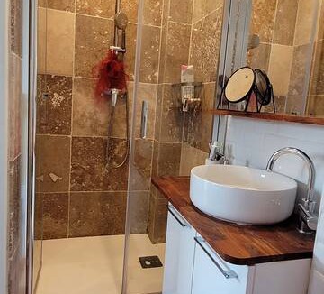 Gif-sur-Yvette Resort | Private room ∙ 2 guests