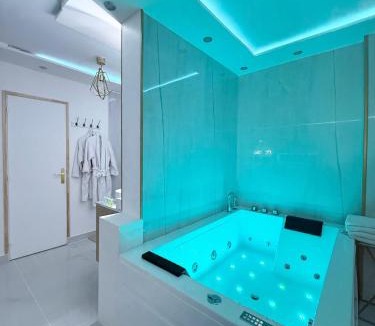 Herblay Apartment | Private suite with jacuzzi sauna and garden
