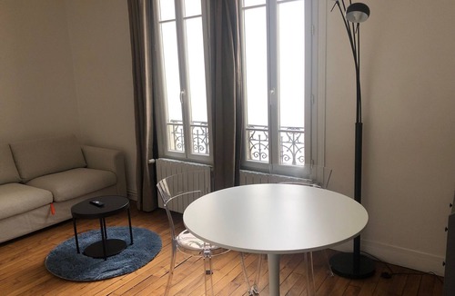 Epinettes Apartment | Quartier des Batignolles