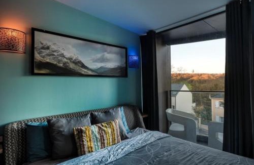 Clichy-Sous-Bois House | Queen Suite with Balcony and Private Spa Access 21h30-23h30