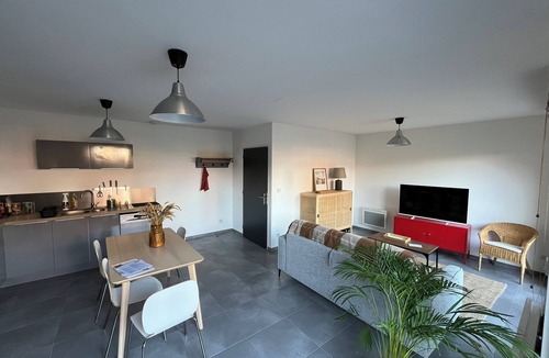 La Chapelle-d'Armentieres House | Quiet, cosy gîte in renovated farmhouse