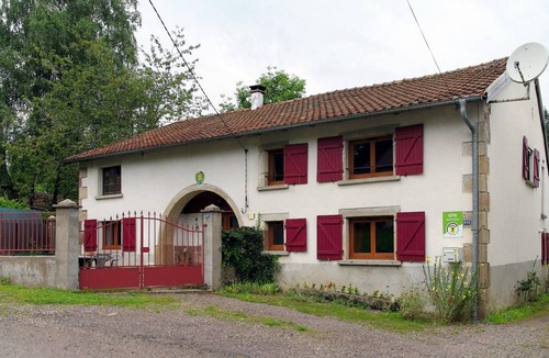 Saint-Bresson Cottage | Quiet renovated farmhouse - Pets allowed