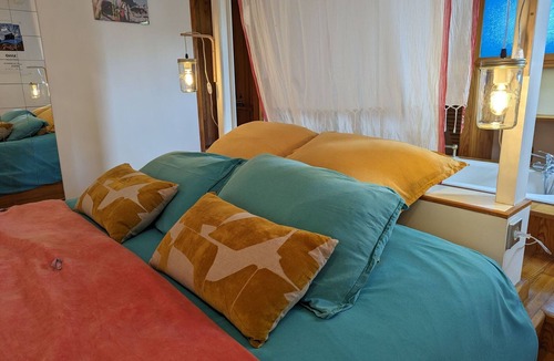 Presnoy Bed & Breakfast | Quiet room with Wifi and secure parking, close to nature
