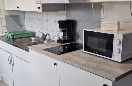 Milly-la-Foret Apartment | Quiet studio in the center of Milly la Forêt