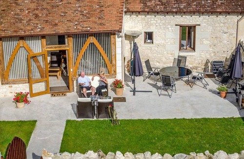 Cussay House | Rainbow Arch - Lovely Gite in Stunning Surroundings, Les Arches de Muschamp