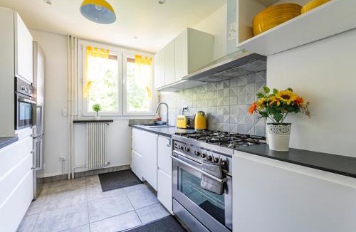 Reims Apartment | Reims Centre, Appartement 4 Chambres NETFLIX