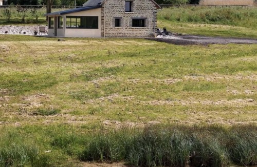 Le Menil-Vicomte House | Relax in quiet, elegant accommodation with jacuzzi