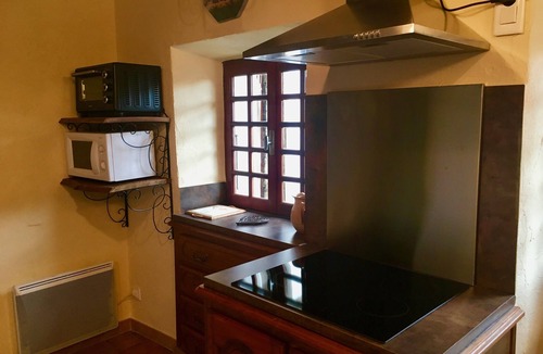 Asperjoc House | Renovated and decorated in a Shabby style, where softness and romanticism reign.
