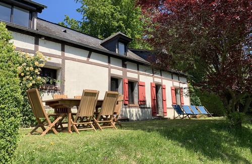 Rosay-sur-Lieure House | Renovated country house 2020 not overlooked, heart of the forest, no noise